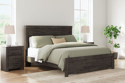 Brinxton - Panel Bed