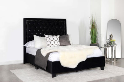 Hailey - Panel Bed