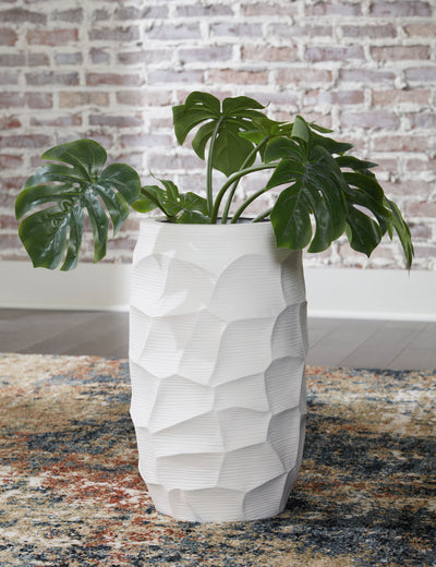 Patenleigh - White - Vase